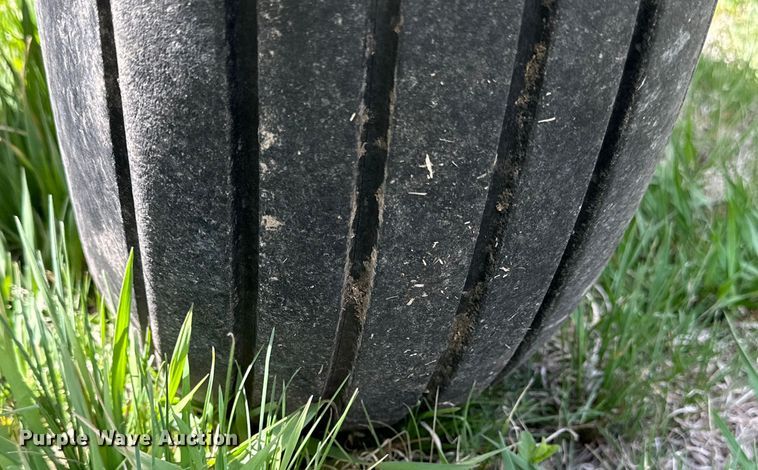 image for item KL9254 John Deere 630  tandem disk