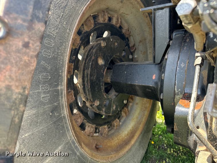 image for item KL9255 1982 International 5288  tractor