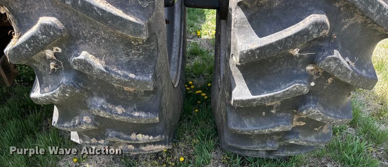 image for item KL9255 1982 International 5288  tractor