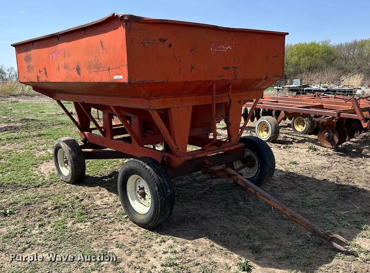 image for item KL9256 McCurdy  gravity wagon