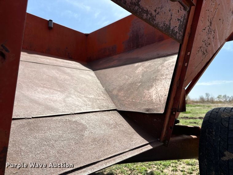 image for item KL9256 McCurdy  gravity wagon