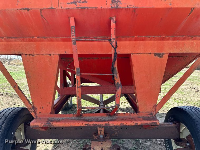 image for item KL9256 McCurdy  gravity wagon