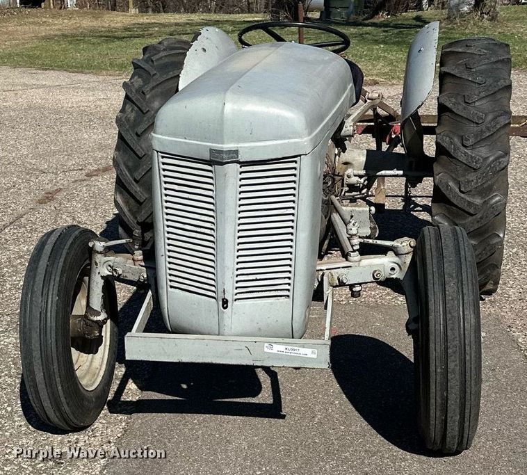 image for item KU9917 1951 Ferguson TO-20  tractor