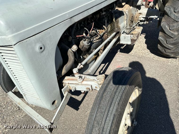 image for item KU9917 1951 Ferguson TO-20  tractor