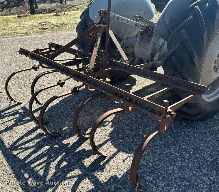 image for item KU9917 1951 Ferguson TO-20  tractor