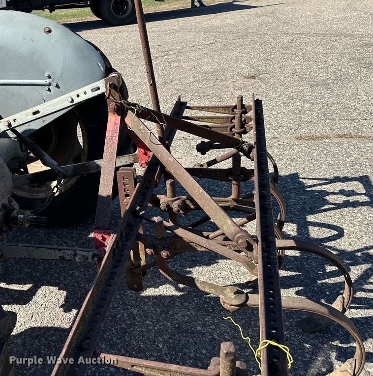 image for item KU9917 1951 Ferguson TO-20  tractor