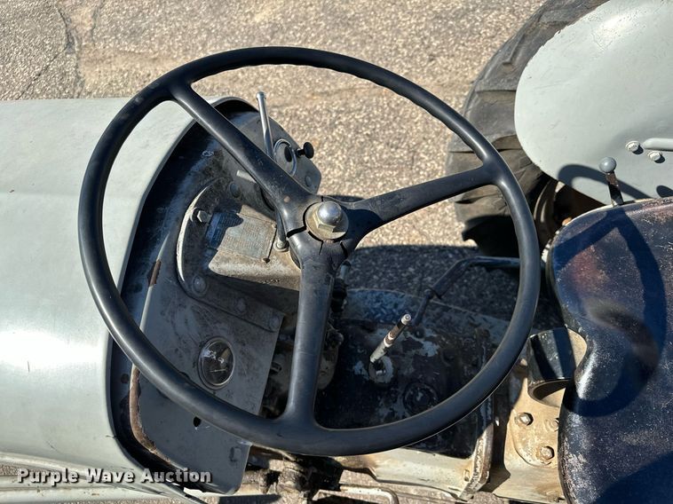image for item KU9917 1951 Ferguson TO-20  tractor