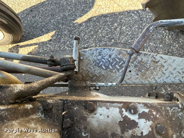 image for item KU9917 1951 Ferguson TO-20  tractor