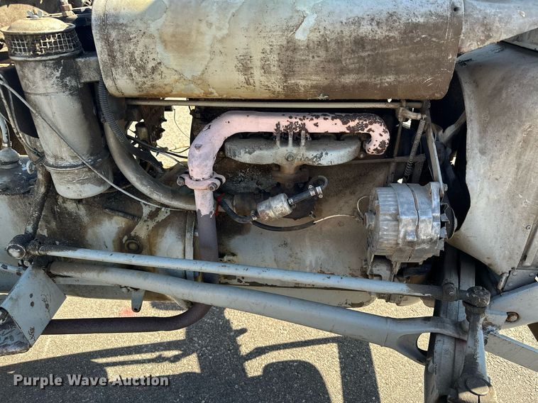 image for item KU9917 1951 Ferguson TO-20  tractor