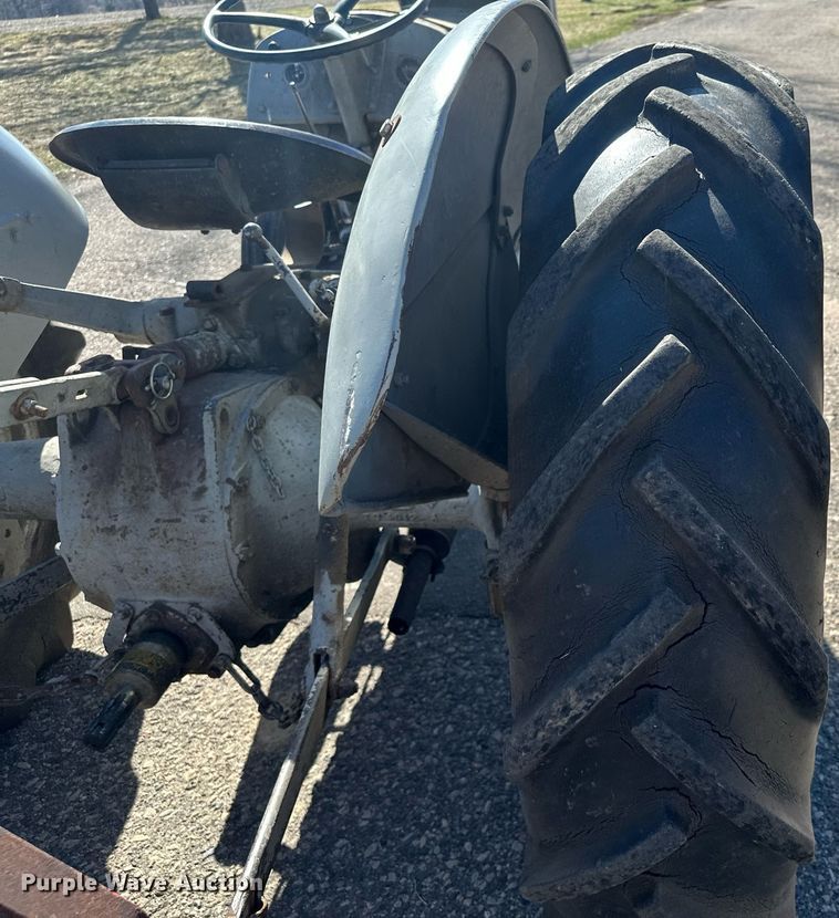 image for item KU9917 1951 Ferguson TO-20  tractor