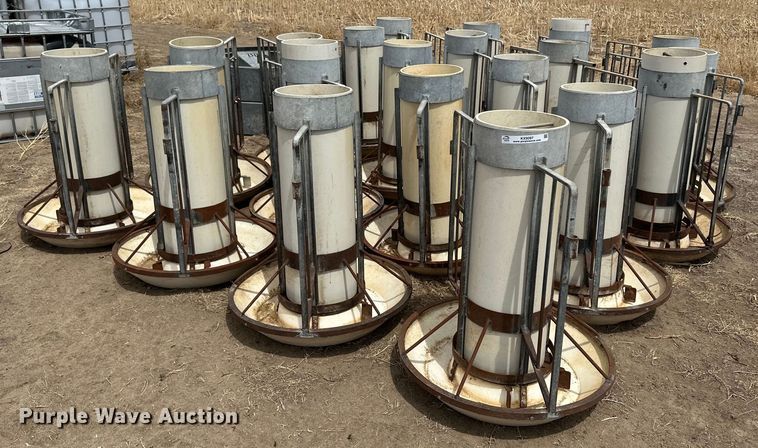 image for item KX9097 (20) hog feeders