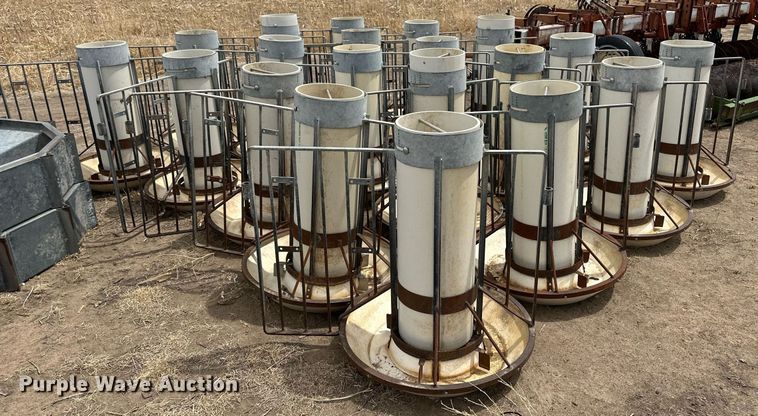 image for item KX9097 (20) hog feeders