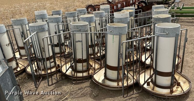 image for item KX9097 (20) hog feeders
