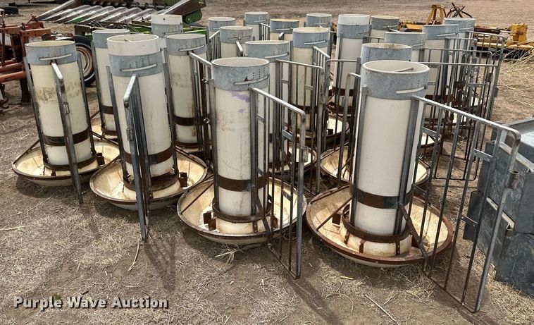 image for item KX9097 (20) hog feeders