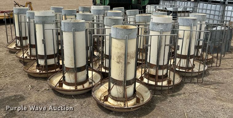 image for item KX9097 (20) hog feeders