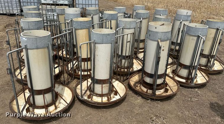 image for item KX9097 (20) hog feeders