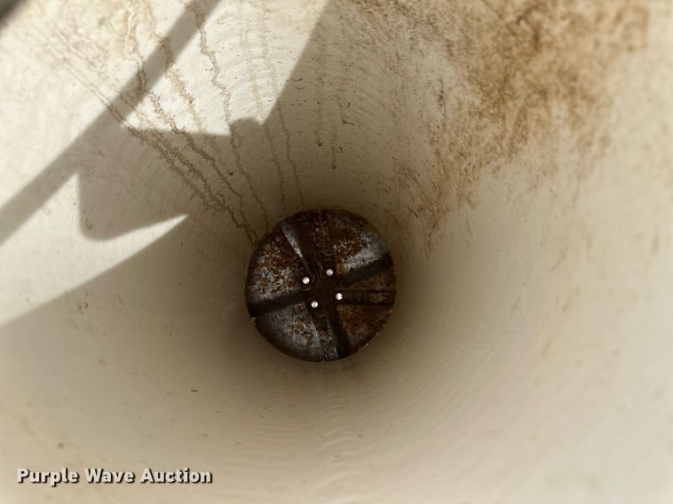 image for item KX9097 (20) hog feeders