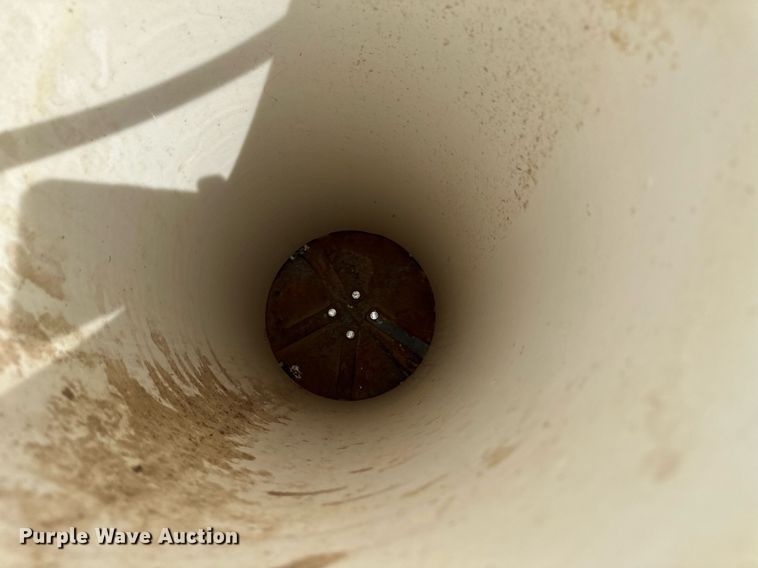 image for item KX9097 (20) hog feeders