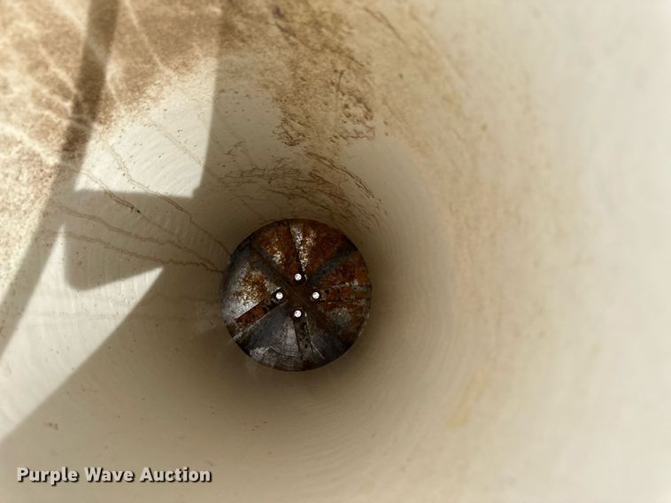 image for item KX9097 (20) hog feeders