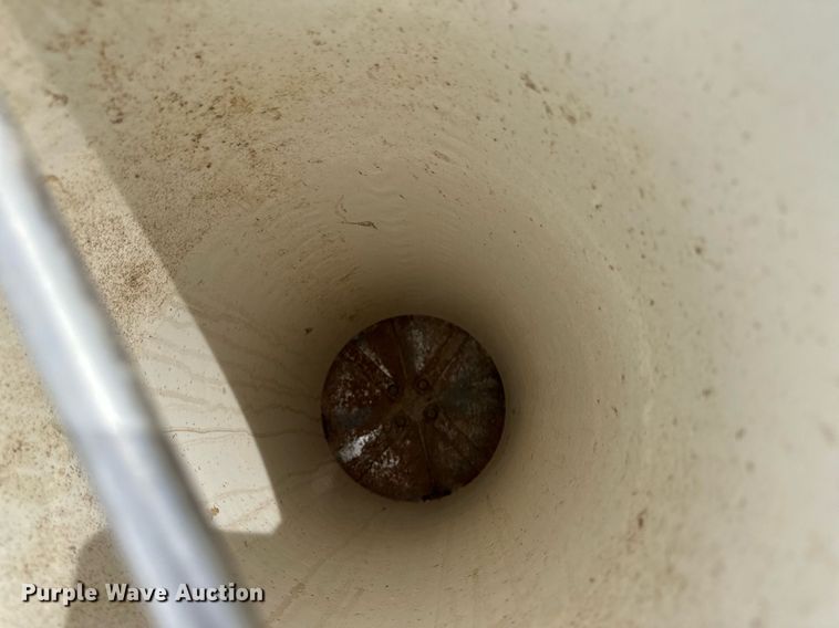 image for item KX9097 (20) hog feeders