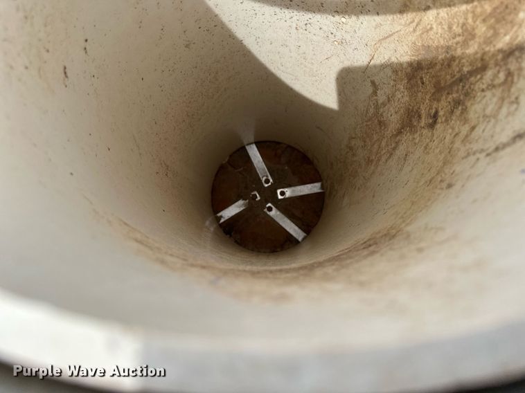 image for item KX9097 (20) hog feeders