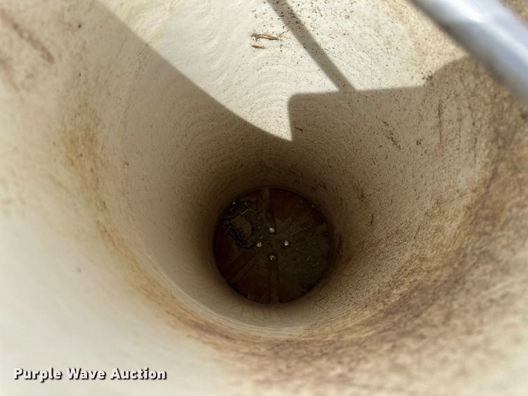 image for item KX9097 (20) hog feeders