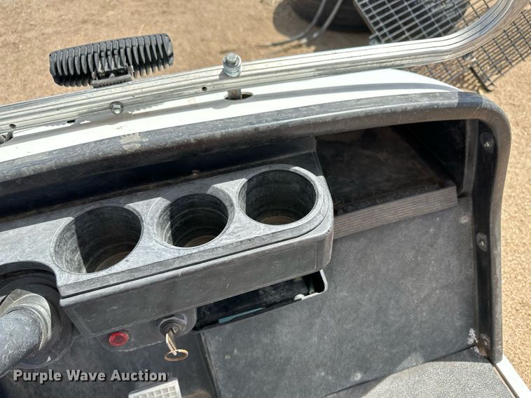 image for item KX9101 Yamaha  golf cart