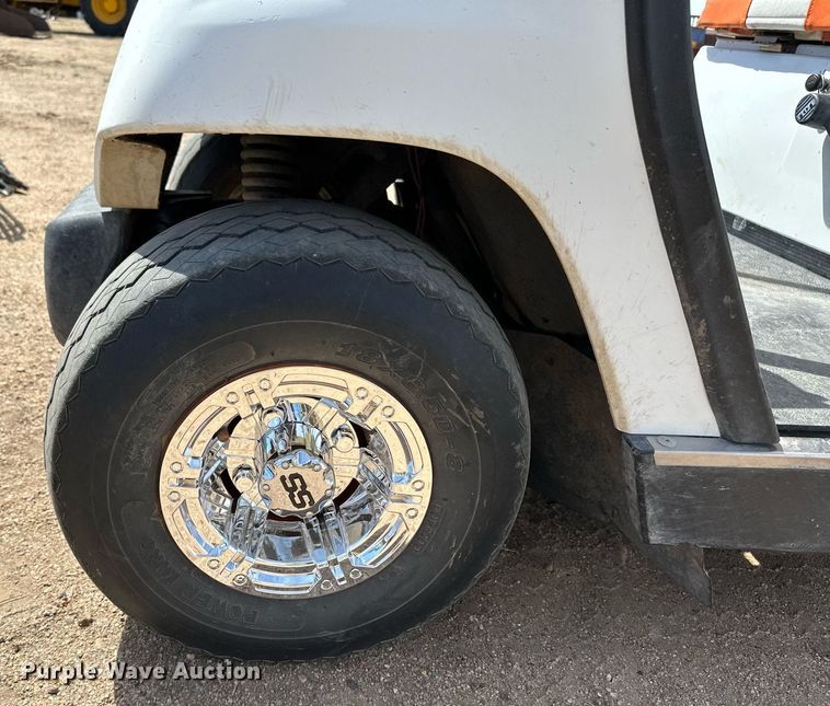 image for item KX9101 Yamaha  golf cart