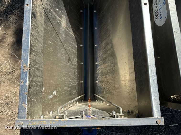 image for item KX9106 (6) hog feeders