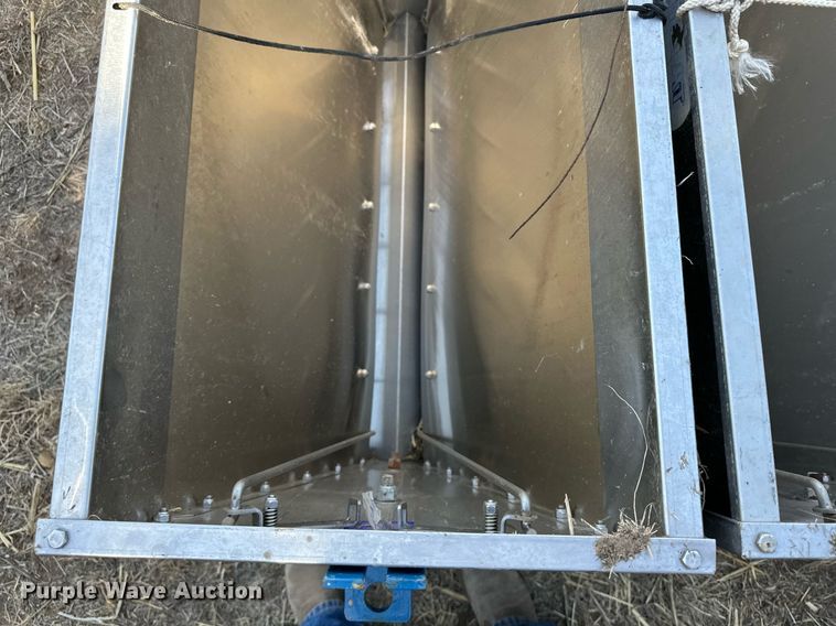 image for item KX9106 (6) hog feeders