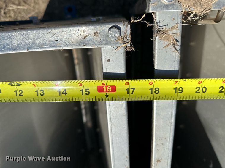 image for item KX9106 (6) hog feeders