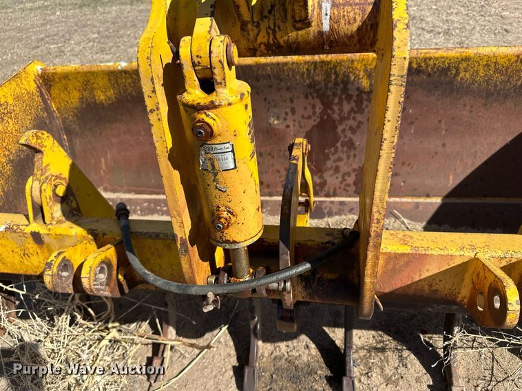 image for item KX9111 77' W box blade