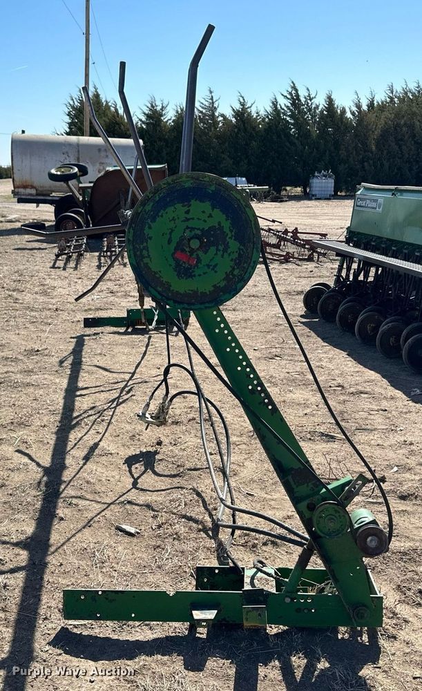 image for item KX9114 John Deere air reel