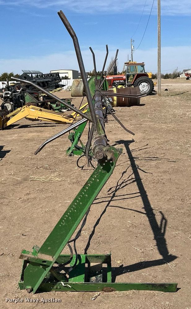 image for item KX9114 John Deere air reel