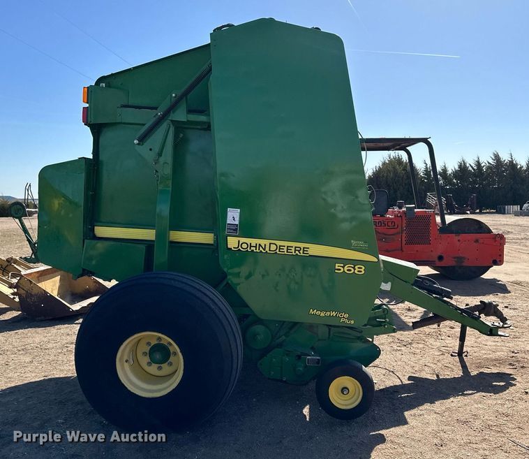 image for item KX9116 John Deere 568 Mega Wide Plus  round baler