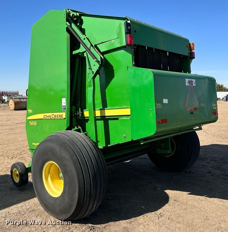 image for item KX9116 John Deere 568 Mega Wide Plus  round baler