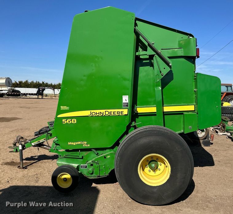 image for item KX9116 John Deere 568 Mega Wide Plus  round baler