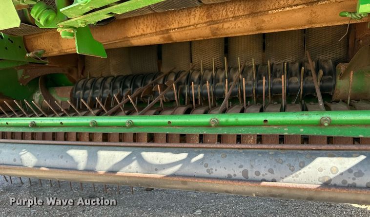 image for item KX9116 John Deere 568 Mega Wide Plus  round baler