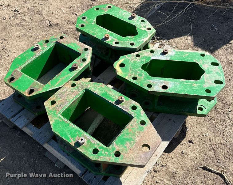 image for item KX9120 (8) John Deere combine axle extensions