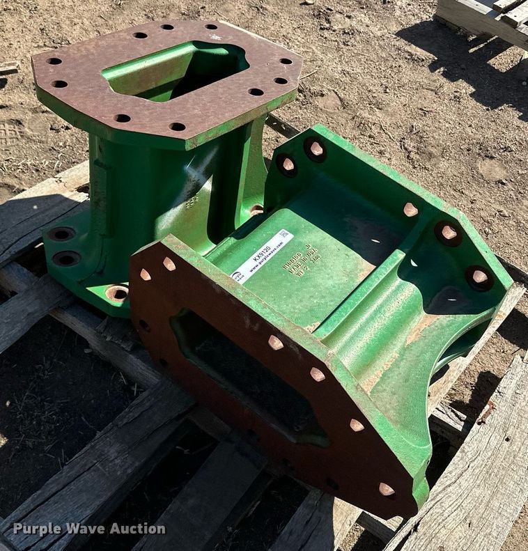 image for item KX9120 (8) John Deere combine axle extensions
