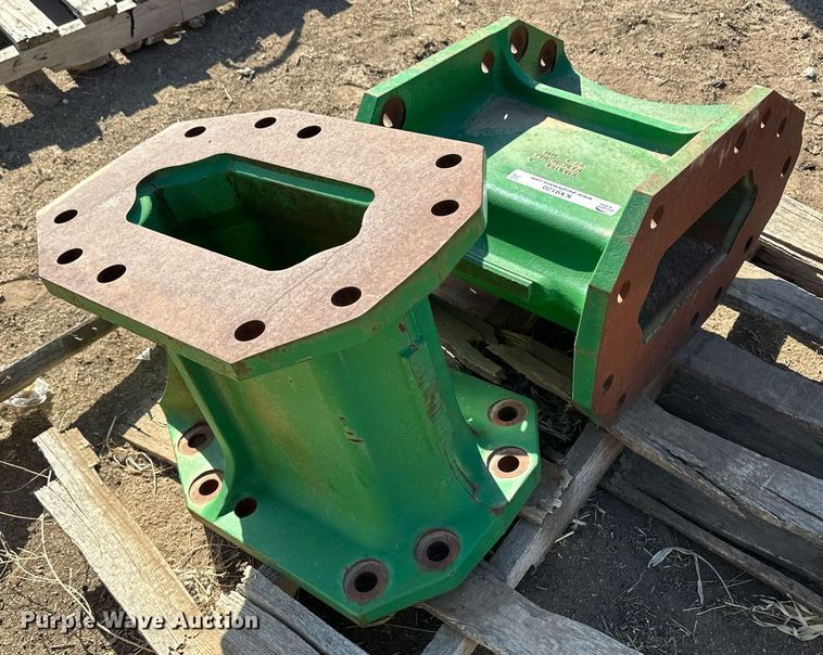 image for item KX9120 (8) John Deere combine axle extensions