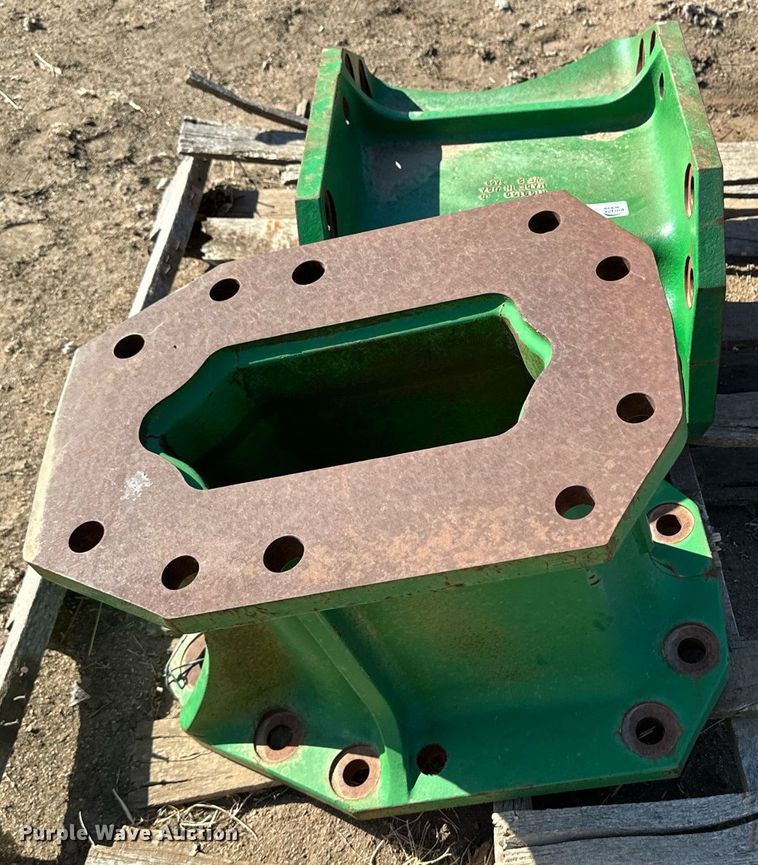 image for item KX9120 (8) John Deere combine axle extensions