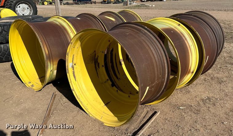image for item KX9121 (8) John Deere combine wheels
