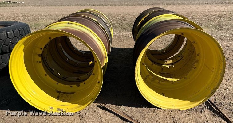 image for item KX9121 (8) John Deere combine wheels