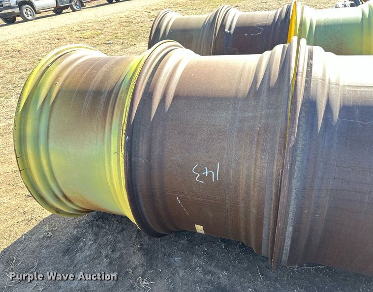 image for item KX9121 (8) John Deere combine wheels