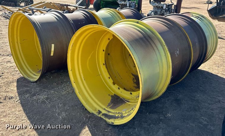 image for item KX9121 (8) John Deere combine wheels