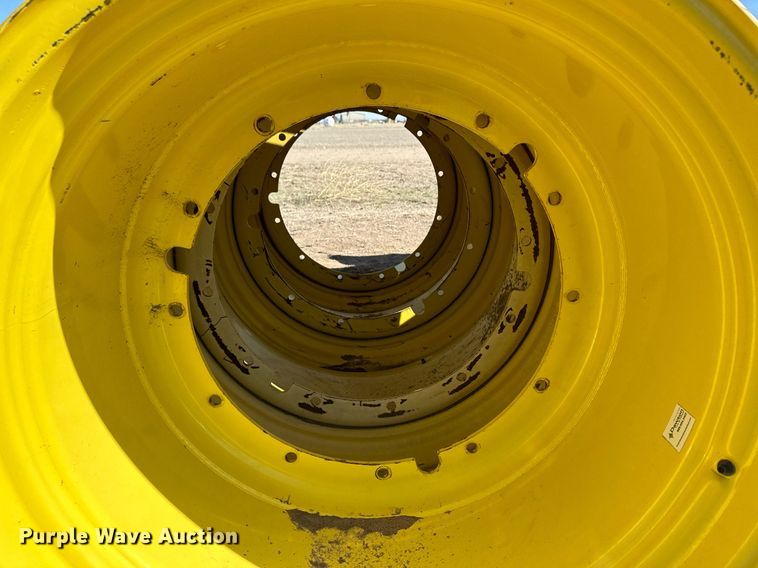 image for item KX9121 (8) John Deere combine wheels