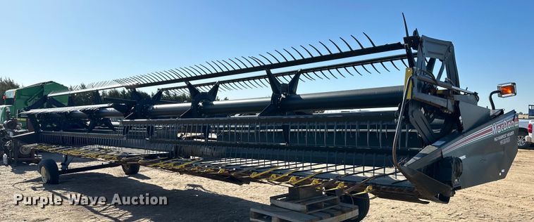 image for item KX9125 2006 MacDon 963  draper head