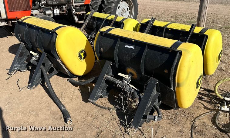 image for item KX9127 (4) John Deere fertilizer tanks
