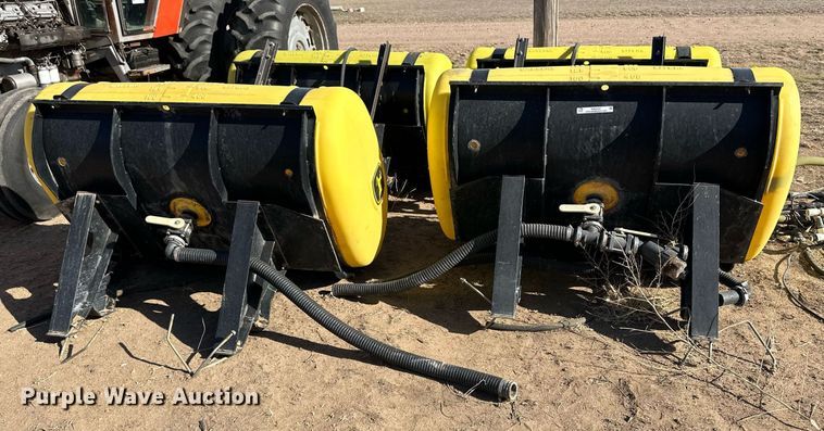 image for item KX9127 (4) John Deere fertilizer tanks